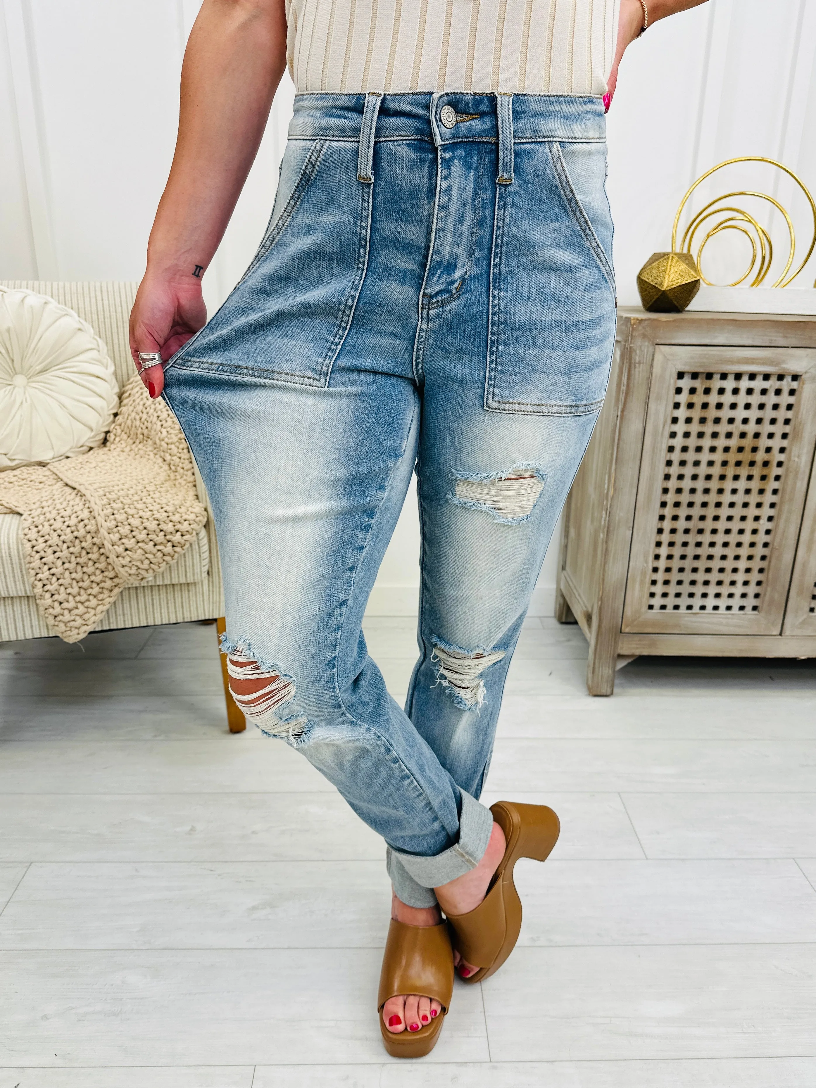 Judy Blue Be My Boyfriend Boyfriend Jeans in Reg/Curvy