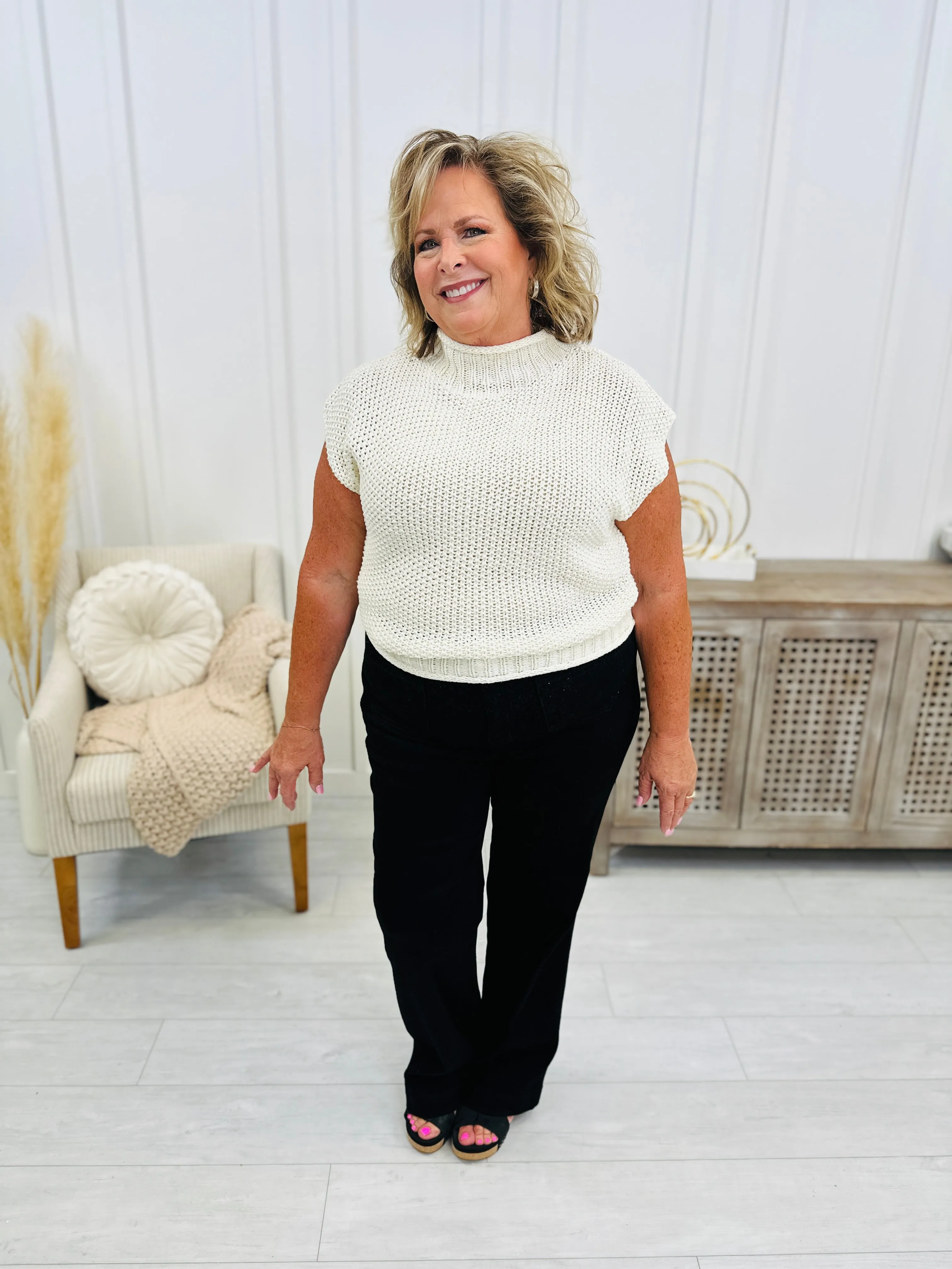 Judy Blue Simply The Best Straight Leg Jeans in Reg/Curvy